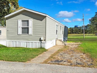 Beach Home For Sale in Conneaut, Ohio