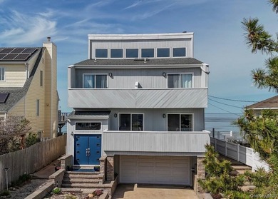 Beach Home For Sale in Northport, New York