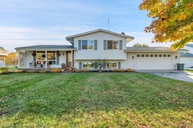 Beach Home Sale Pending in Clyde, Michigan