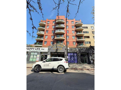 Beach Condo For Sale in Flushing, New York