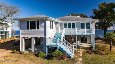 Beach Home For Sale in Arapahoe, North Carolina