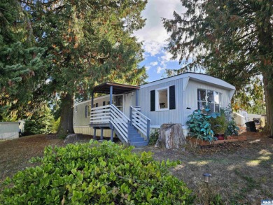 Beach Home For Sale in Sequim, Washington