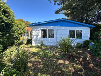 Beach Home For Sale in Florence, Oregon