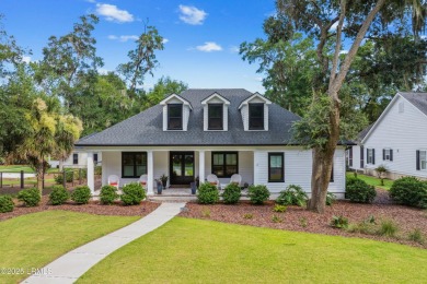 Beach Home For Sale in Beaufort, South Carolina