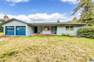 Beach Home For Sale in Port Angeles, Washington