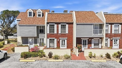 Beach Townhome/Townhouse For Sale in Venice, Florida