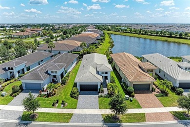 Beach Home For Sale in Bradenton, Florida