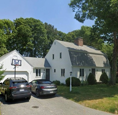 Beach Home For Sale in Osterville, Massachusetts