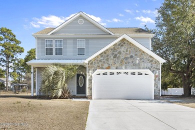 Beach Home For Sale in Cape Carteret, North Carolina