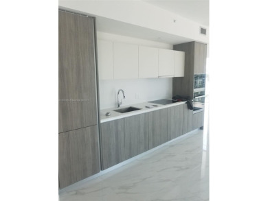 Beach Condo For Sale in Miami, Florida