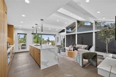 Beach Home For Sale in Rancho Palos Verdes, California