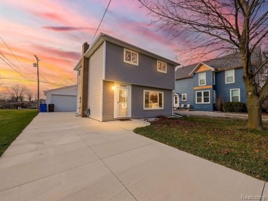 Beach Home For Sale in Gibraltar, Michigan