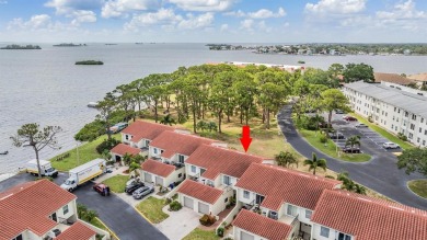 Beach Townhome/Townhouse For Sale in Dunedin, Florida