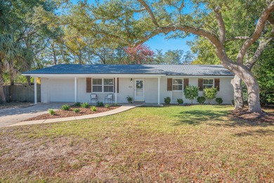 Beach Home Sale Pending in Fort Walton Beach, Florida