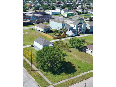 Beach Lot For Sale in Galveston, Texas