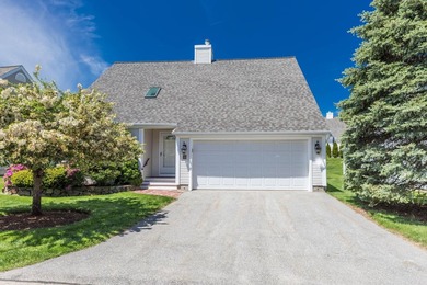 Condo For Sale in Hampton image photo picture