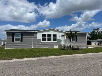 Beach Home For Sale in Bradenton, Florida