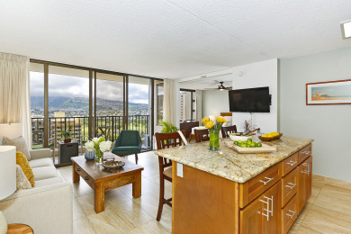 Vacation Rental Beach Condo in Honolulu, Hawaii