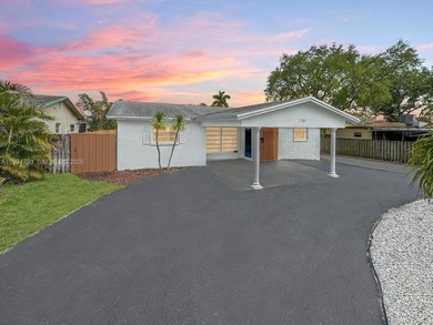 Beach Home For Sale in Hollywood, Florida