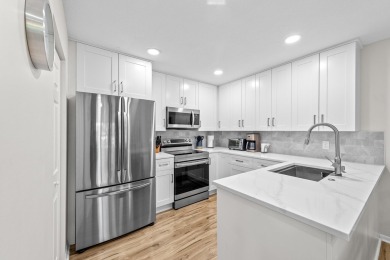 Beach Condo For Sale in Greenacres, Florida