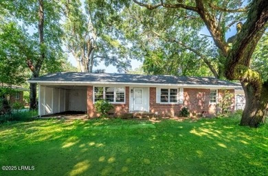 Beach Home For Sale in Beaufort, South Carolina