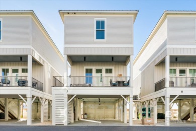 Beach Home For Sale in Gulf Shores, Alabama