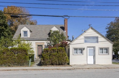 Beach Home For Sale in South Portland, Maine