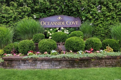 Beach Townhome/Townhouse For Sale in Oceanside, New York