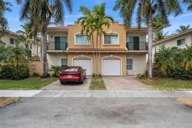 Beach Townhome/Townhouse For Sale in Oakland Park, Florida