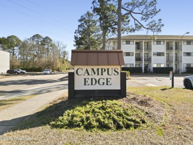 Beach Condo For Sale in Wilmington, North Carolina