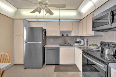 Beach Condo For Sale in Pompano Beach, Florida