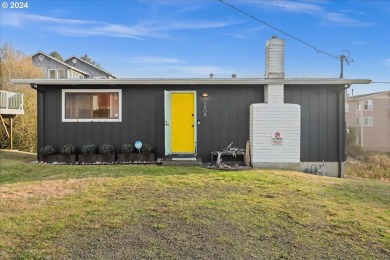 Beach Home For Sale in Lincoln City, Oregon