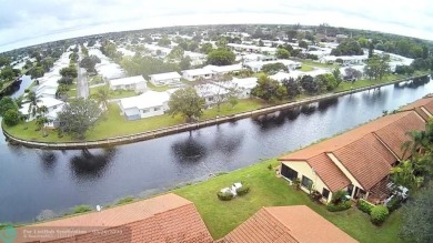 Beach Condo For Sale in Tamarac, Florida