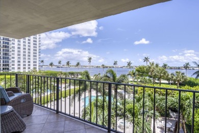 Beach Condo For Sale in West Palm Beach, Florida