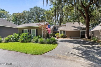 Beach Home For Sale in Saint Helena Island, South Carolina