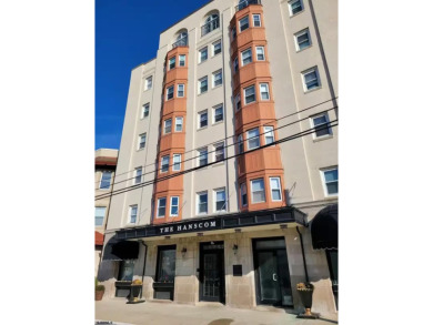 Beach Condo For Sale in Ocean City, New Jersey