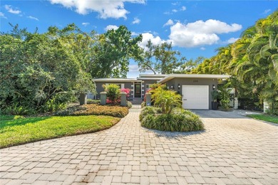 Beach Home For Sale in St. Petersburg, Florida