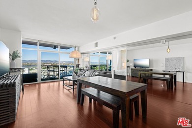 Beach Condo For Sale in Marina Del Rey, California