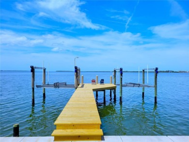 Beach Home Sale Pending in Palmetto, Florida