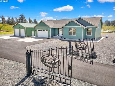 Beach Home For Sale in Warrenton, Oregon