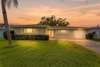 Beach Home Sale Pending in Largo, Florida