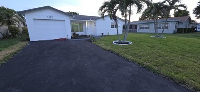 Beach Home For Sale in Lake Worth, Florida