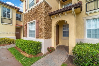 Beach Townhome/Townhouse For Sale in Homestead, Florida