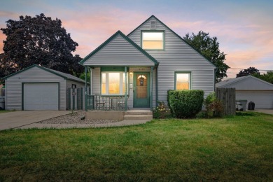 Beach Home For Sale in Milwaukee, Wisconsin