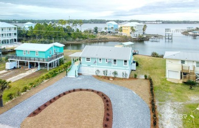 Beach Home For Sale in Gulf Shores, Alabama