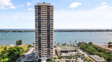 Beach Condo For Sale in West Palm Beach, Florida