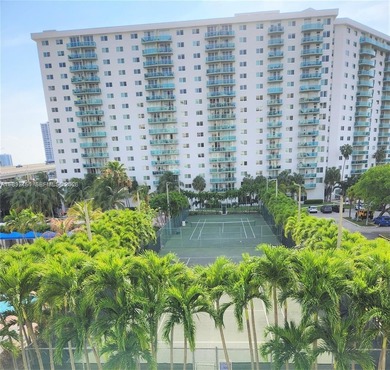 Beach Condo For Sale in Sunny Isles Beach, Florida