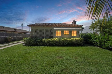 Beach Home For Sale in West Palm Beach, Florida