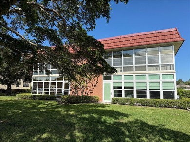 Beach Condo For Sale in Vero Beach, Florida