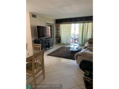 Beach Condo For Sale in Oakland Park, Florida